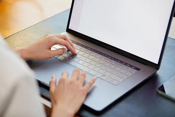 战壕内怎么生活